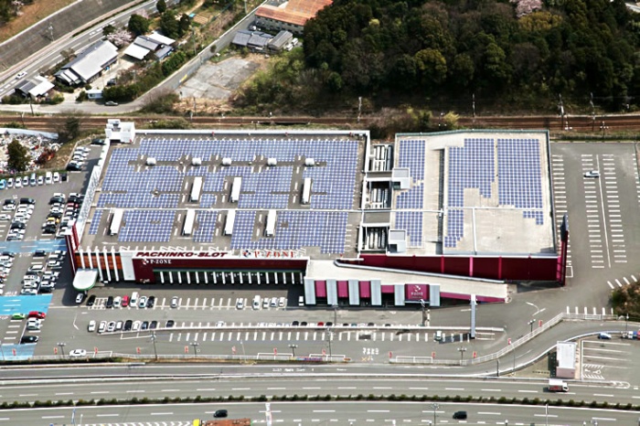 メガソーラーとなる太陽光発電システムを導入