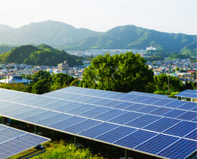 【2024年最新】日本の太陽光発電導入状況について徹底解説！導入事例やメリット・デメリットも紹介