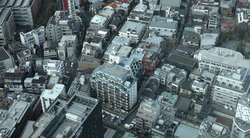 『太陽光発電を導入したいが、その場所がない』最近特にこのようなお悩みをお聞きしています。