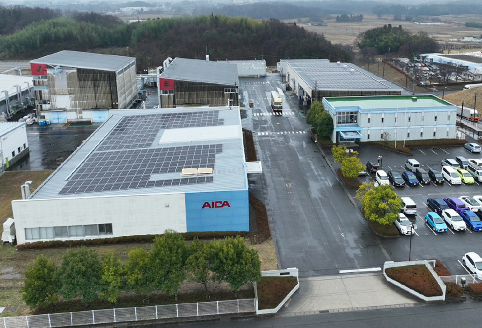 アイカ工業株式会社 様