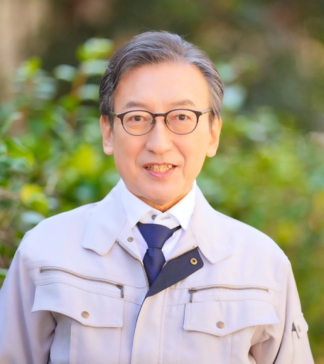 作業服を着た男性