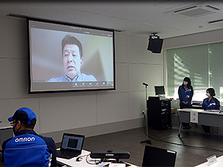 京都からリモートで参加している様子
